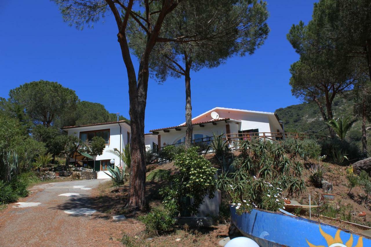 Villa Podere L'Isolella Lacona Exterior foto